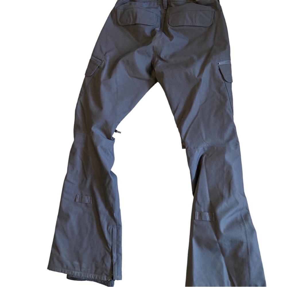 Burton Size S Women’s Snow/Ski Pants w/ interior velcro waist tabs to adjust fit